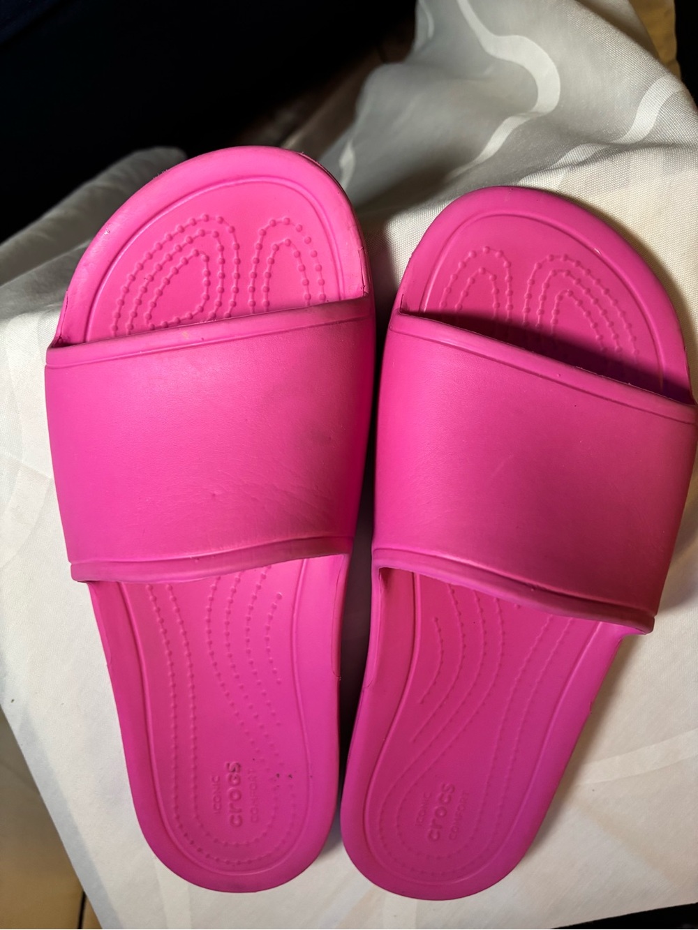 CROCS Women’s Hot Pink Slide Sandals